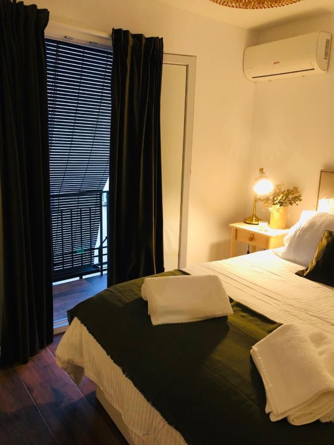 Petit Apartment Los Remedios Севилья Экстерьер фото